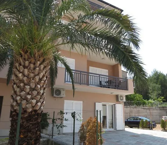 Apartments Ljubicic