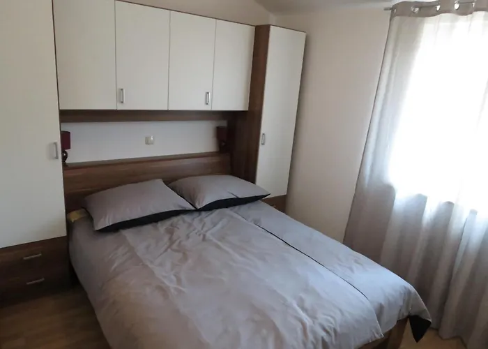 Apartments Ljubicic