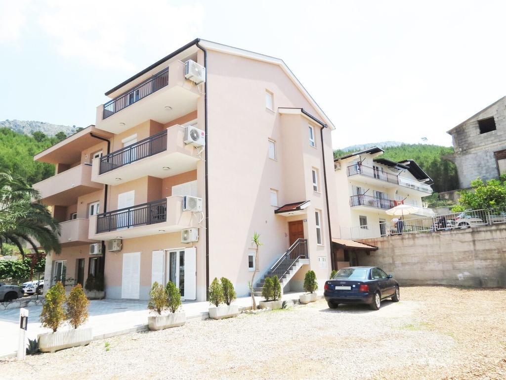 Ljubicic Apartment