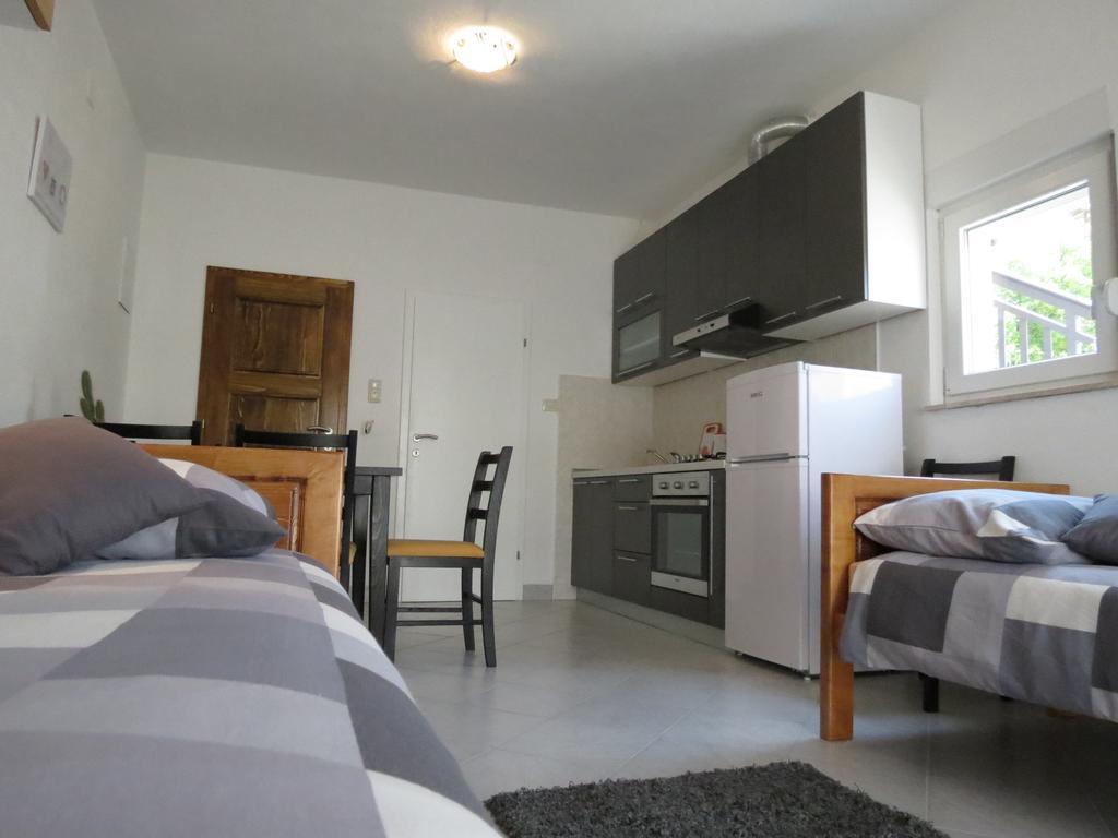 Ljubicic Apartment Podstrana