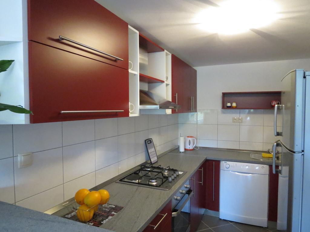 Ljubicic Apartment Podstrana